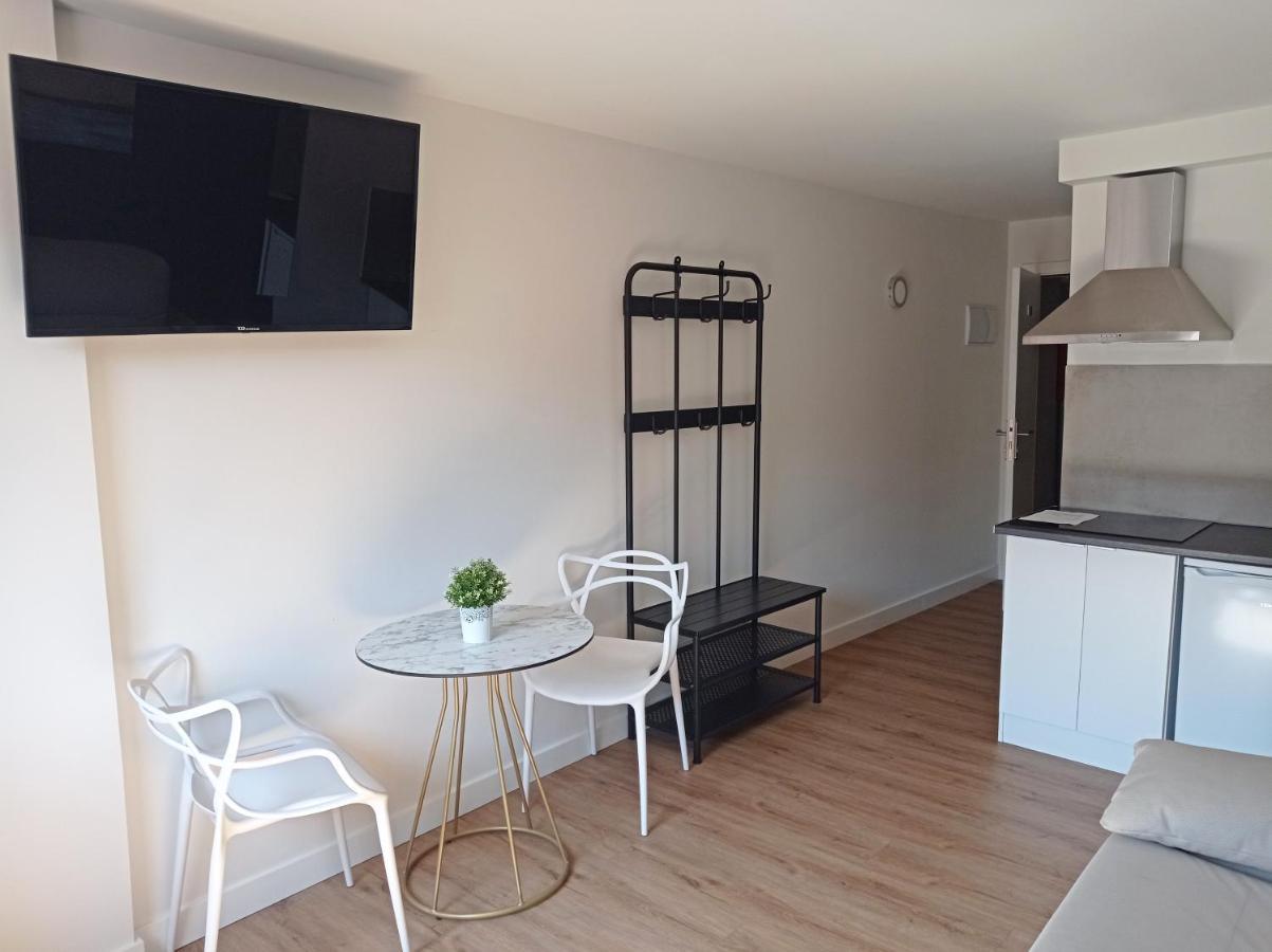 Apartamentos Hi Apartaments Santander 3000 Maliaño Dış mekan fotoğraf